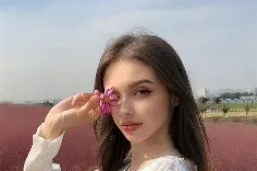 继关晓彤受难后千万级网红再爆娱乐圈猛料