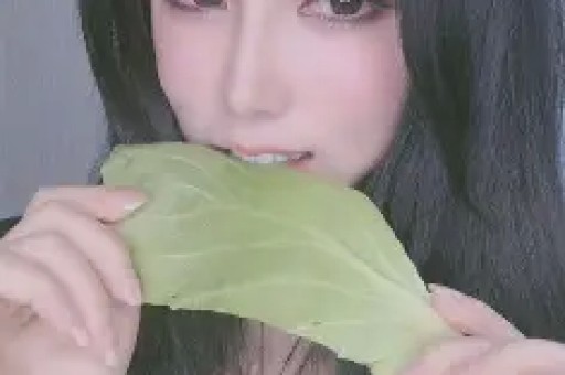 频频劈腿不断撩汉出轨不止如今的她现在怎么样了