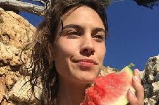 薛之谦演唱会“一个人来的”真相：又是网红炒作拍剧本？