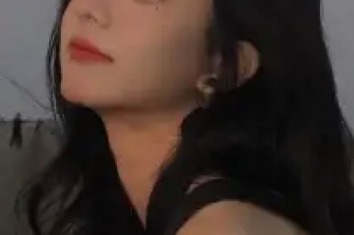 不知羞耻！女教师多次旷工出轨露骨聊天记录被扔学校千人群